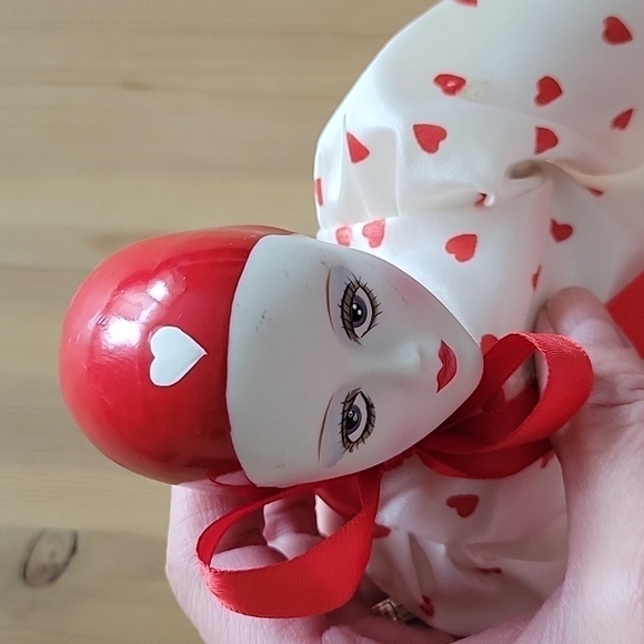 Vintage Harlequin Clown Porcelain Doll With Hearts 16” - Picture 5 of 6